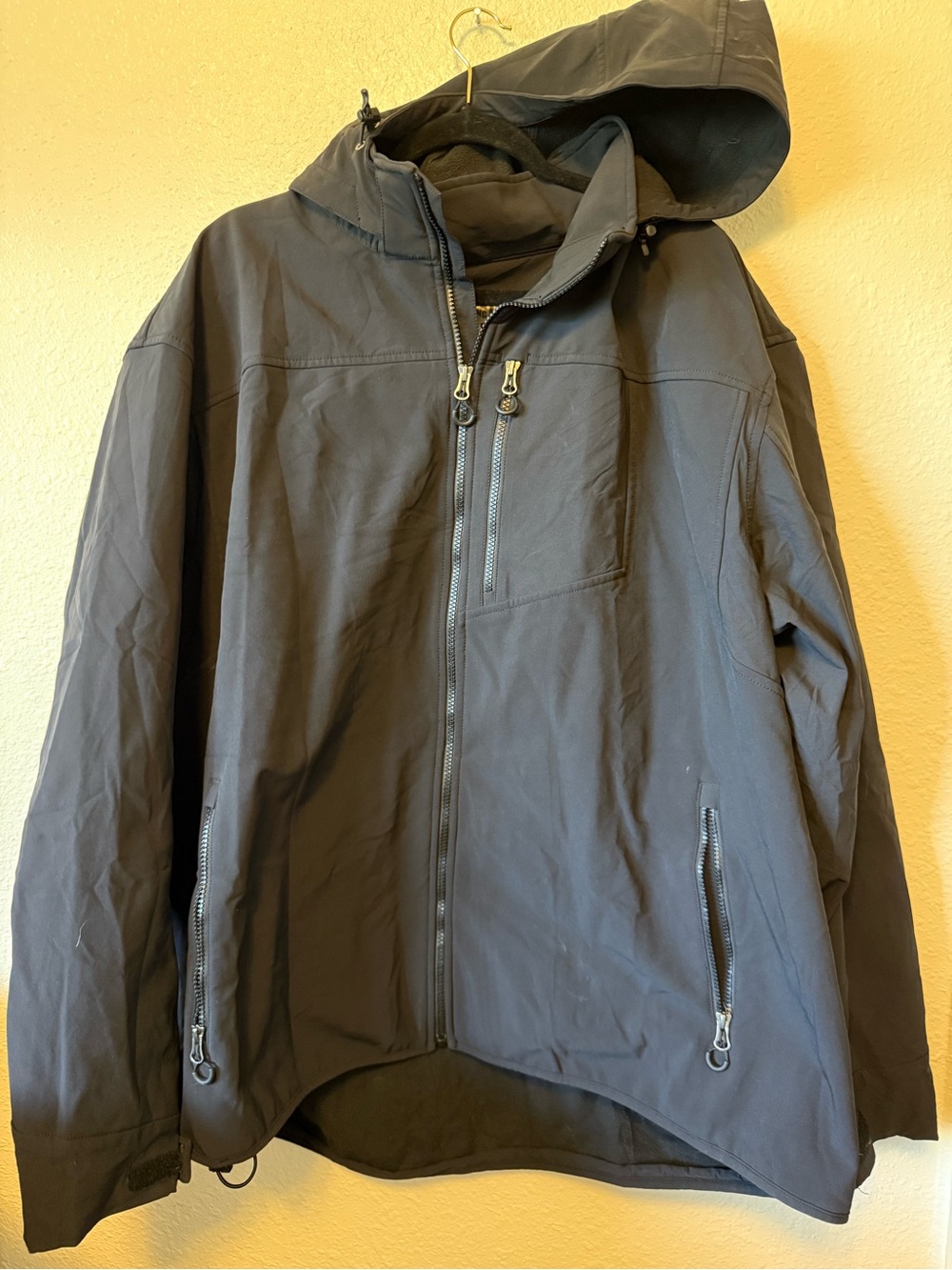 Duluth Trading Co Black Hooded Softshell Jacket